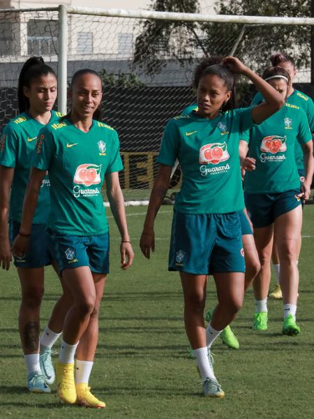 Seleção feminina brasileira treina no CT Rei Pelé, em Santos - Divulgação/ CBF