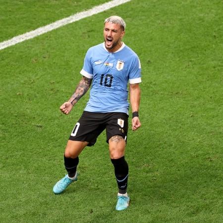 Arrascaeta fez os dois gols da vitória do Uruguai sobre Gana, mas vitória da Coréia do Sul eliminou Celeste - Ryan Pierse/Getty Images
