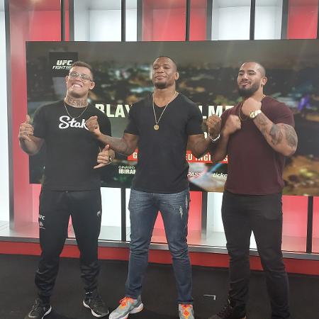 Caio Borralho, Jailton Malhadinho e Vitor Petrino no estúdio do UFC Fight Pass, em São Paulo