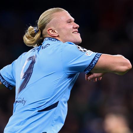 Haaland marcou um "gol de caratê" durante goleada dos ingleses sobre tchecos - Robbie Jay Barratt - AMA/Getty Images