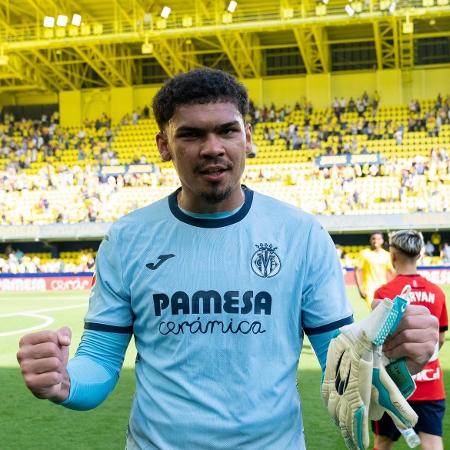 Goleiro Luiz Júnior termina a temporada como destaque do Villarreal Goleiro Luiz Júnior termina a temporada como destaque do Villarreal
