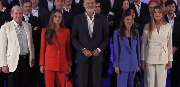 'Não tinha outra cor?': o descuido de protocolo da família real espanhola