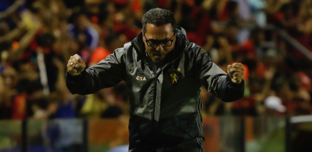 Vanderlei Luxemburgo ficou quase cinco meses no comando do Sport - Clélio Tomaz/AGIF