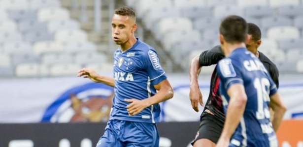 Emprestado até dezembro, Jonata recebeu primeira chance de Mano no último domingo - Washington Alves/Light Press/Cruzeiro