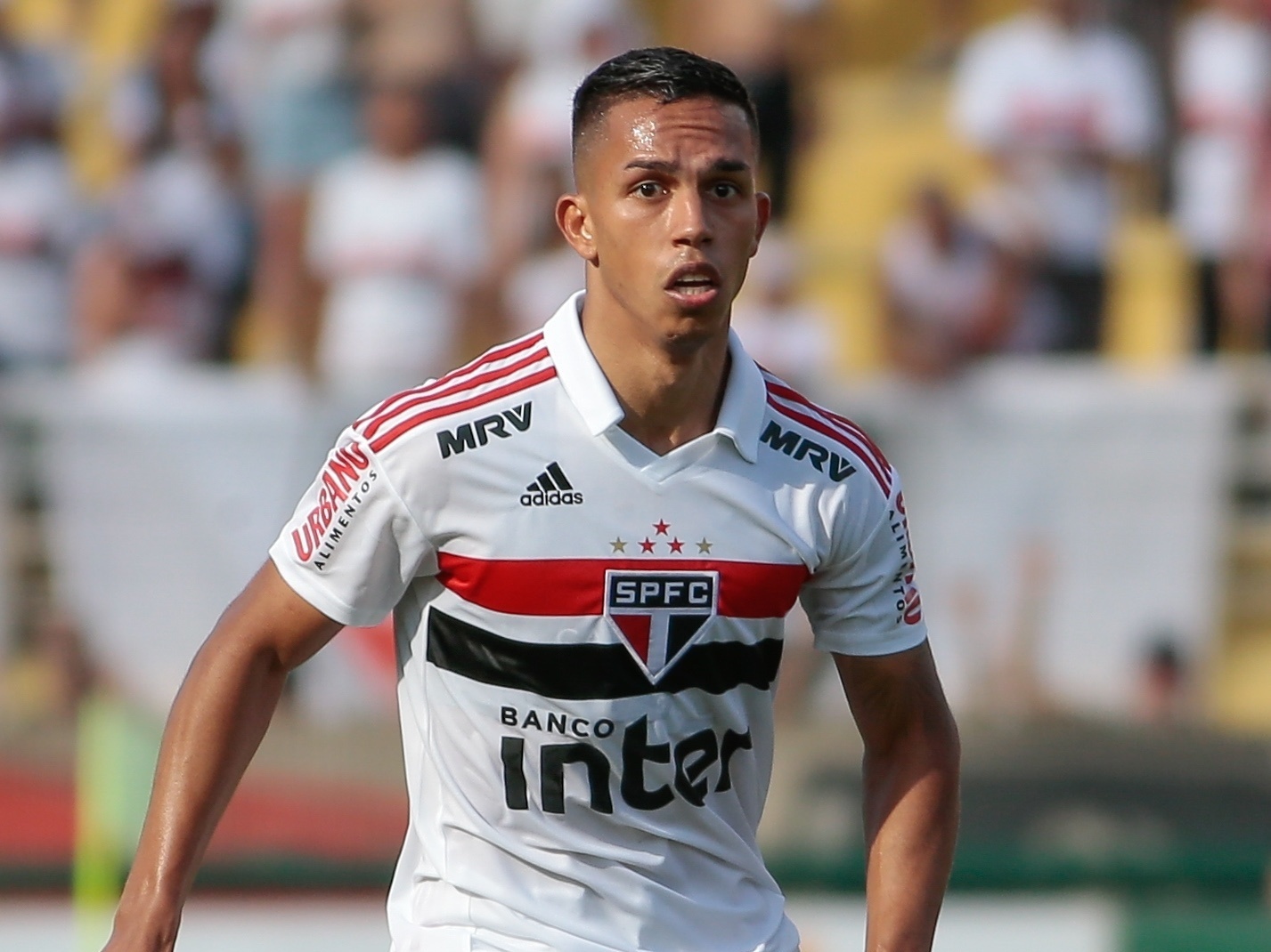 Igor Vinícius comemora invencibilidade no Morumbi e quer título