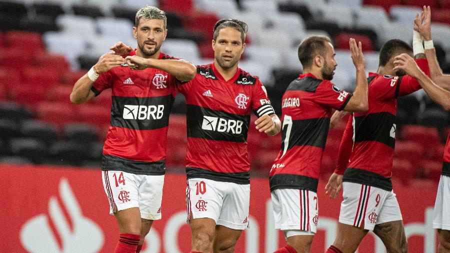 Arrascaeta comemora com Diego e Everton Ribeiro gol do Flamengo - Alexandre Vidal/Flamengo