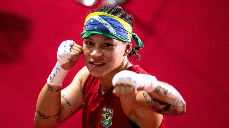 Beatriz Ferreira prepara a pedrada para a final do boxe nos Jogos Olímpicos de Tóquio - Miriam Jeske/COB