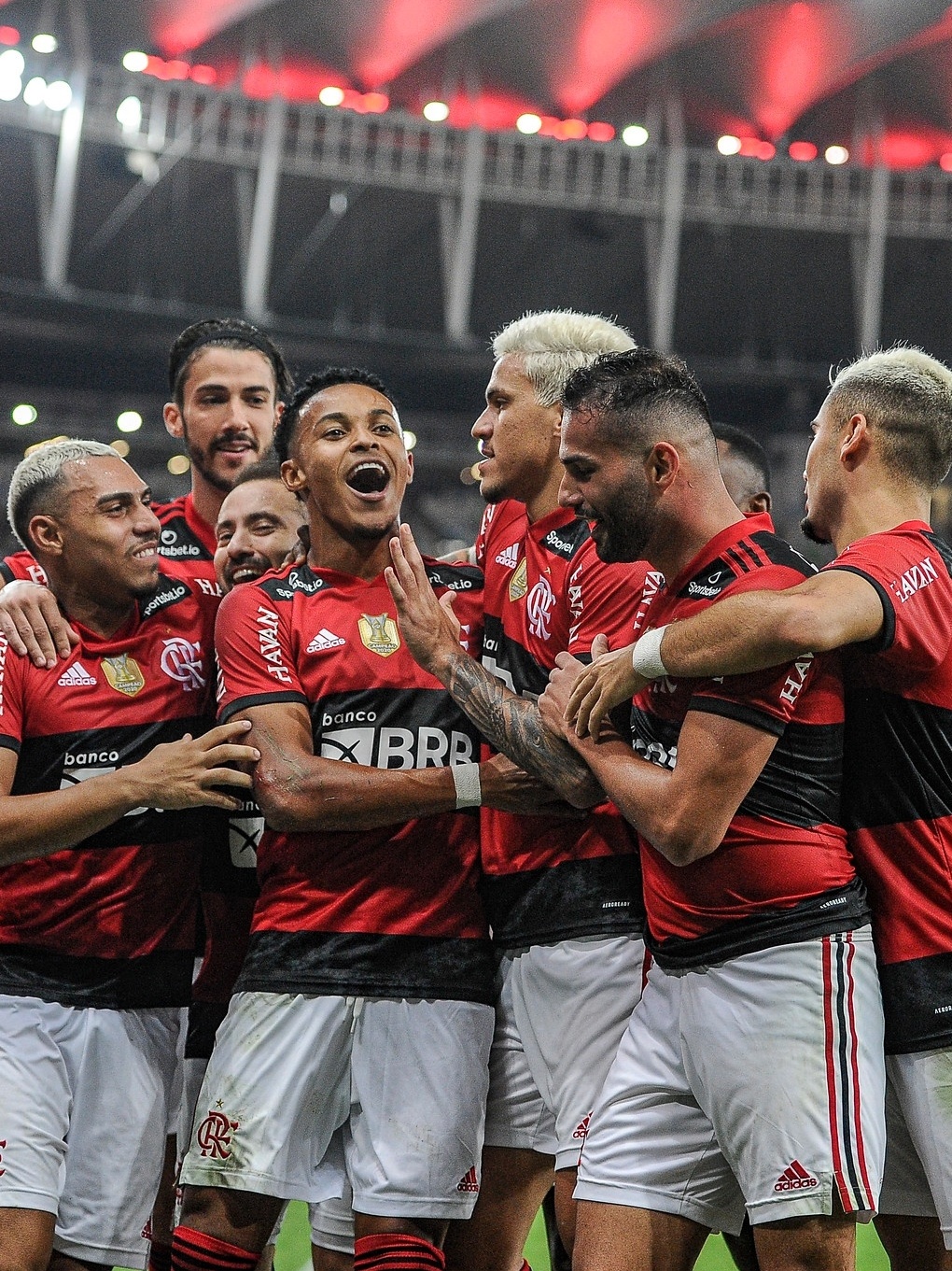 Quanto o Flamengo lucra por jogo?