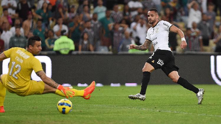 Renato Augusto, do Corinthians, marca contra o Fluminense pela Copa do Brasil - ALEXANDRE DURÃO/ZIMEL PRESS/ESTADÃO CONTEÚDO - ALEXANDRE DURÃO/ZIMEL PRESS/ESTADÃO CONTEÚDO