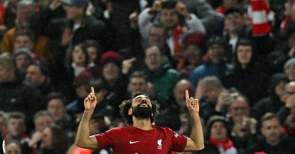 Salah comemora após marcar o 6º gol do Liverpool contra o United