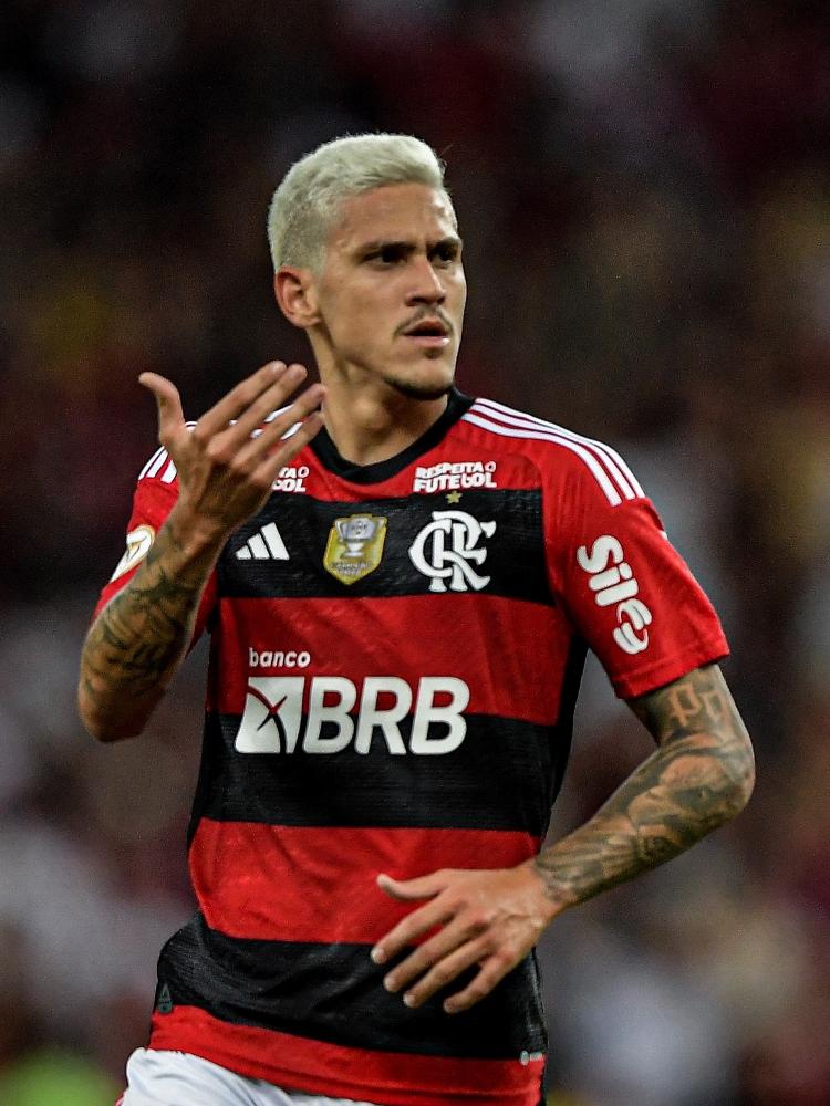 Pedro é punido pelo Flamengo e está fora do jogo contra o Olimpia
