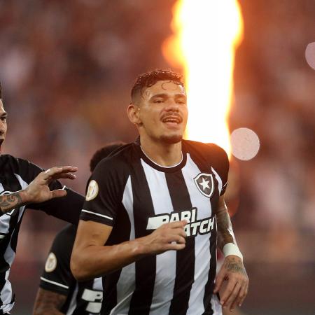 Tiquinho Soares celebra gol pelo Botafogo - Pedro Fiúza/NurPhoto via Getty Images