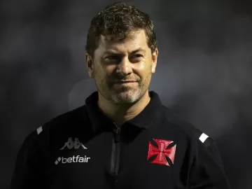 Rafael Paiva: 'Não vejo torcida vaiar mais jogador que a do Vasco'