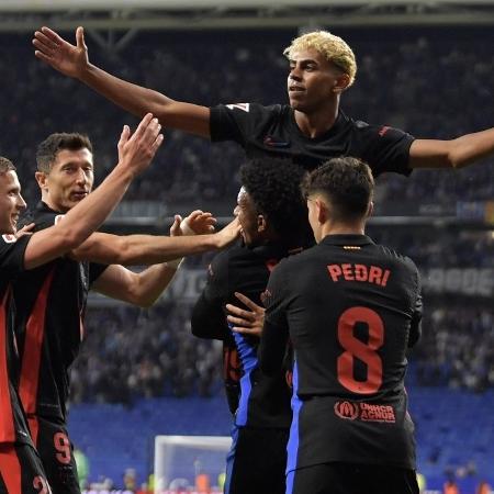 Yamal comemora gol marcado pelo Barcelona em clássico com o Espanyol Yamal comemora gol marcado pelo Barcelona em clássico com o Espanyol