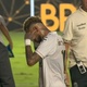 Santos: Neymar diz que co&ccedil;ou as orelhas na sa&iacute;da de campo e faz desabafo
