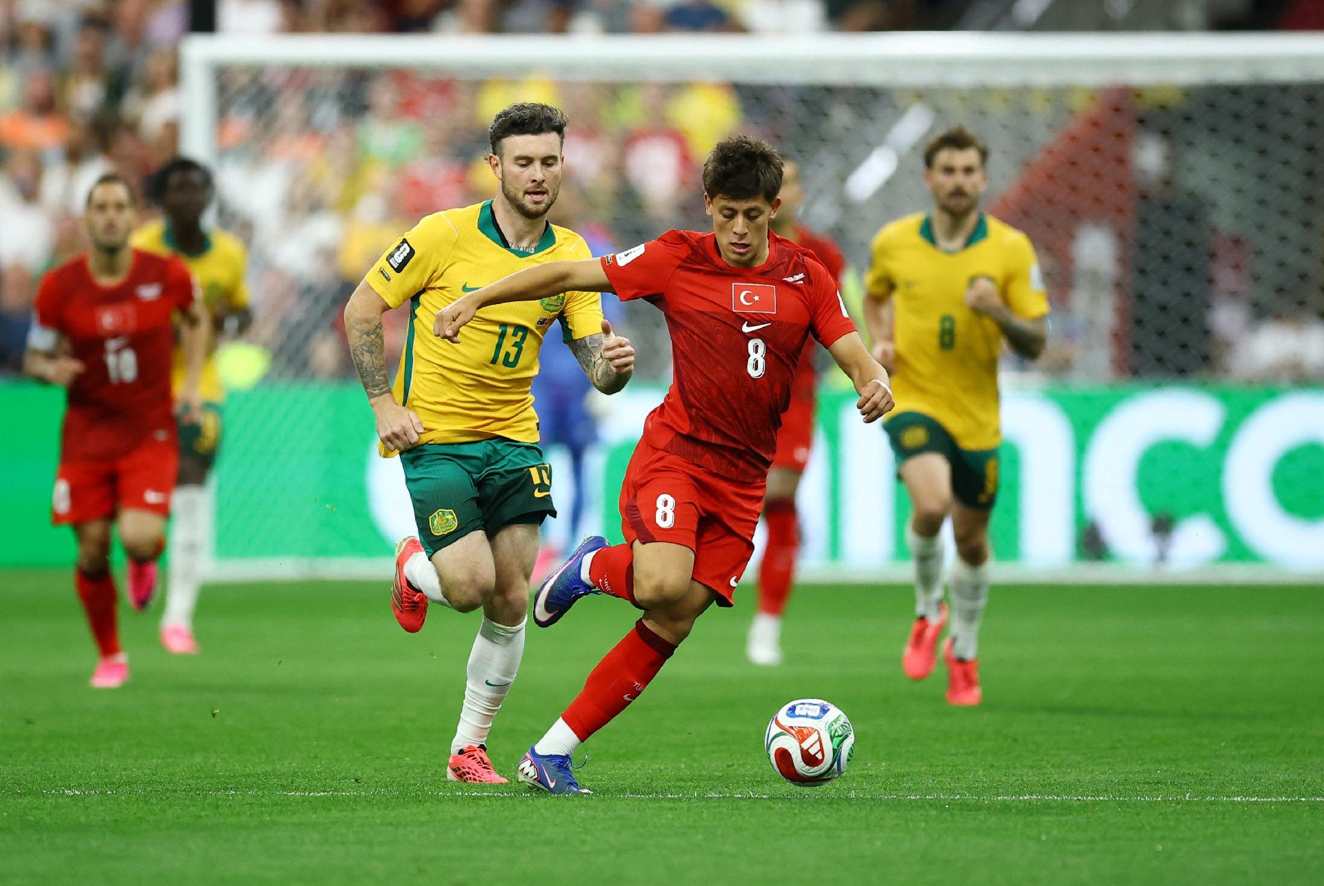 Arda Guler, da Turquia, em ação contra a Austrália na Copa do Mundo - undefined