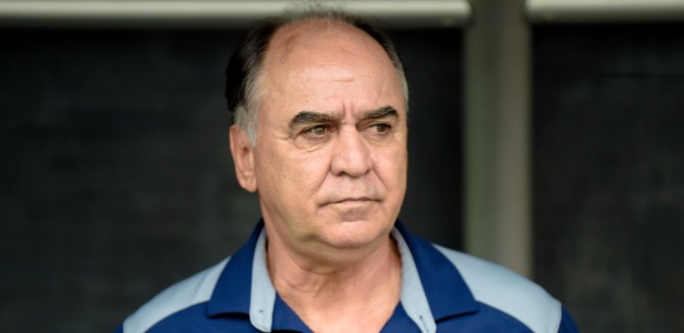 Marcelo Oliveira, técnico do Fluminense, durante jogo contra o Grêmio - Thiago Ribeiro/AGIF - Thiago Ribeiro/AGIF