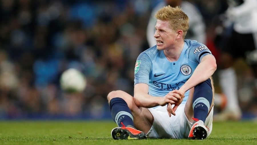 Kevin De Bruyne sofre lesão na partida entre Manchester City e Fulham - REUTERS/Andrew Yates