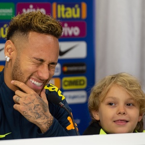 Neymar ao lado de Davi Lucca - Pedro Martins/Mowa Press - Pedro Martins/Mowa Press