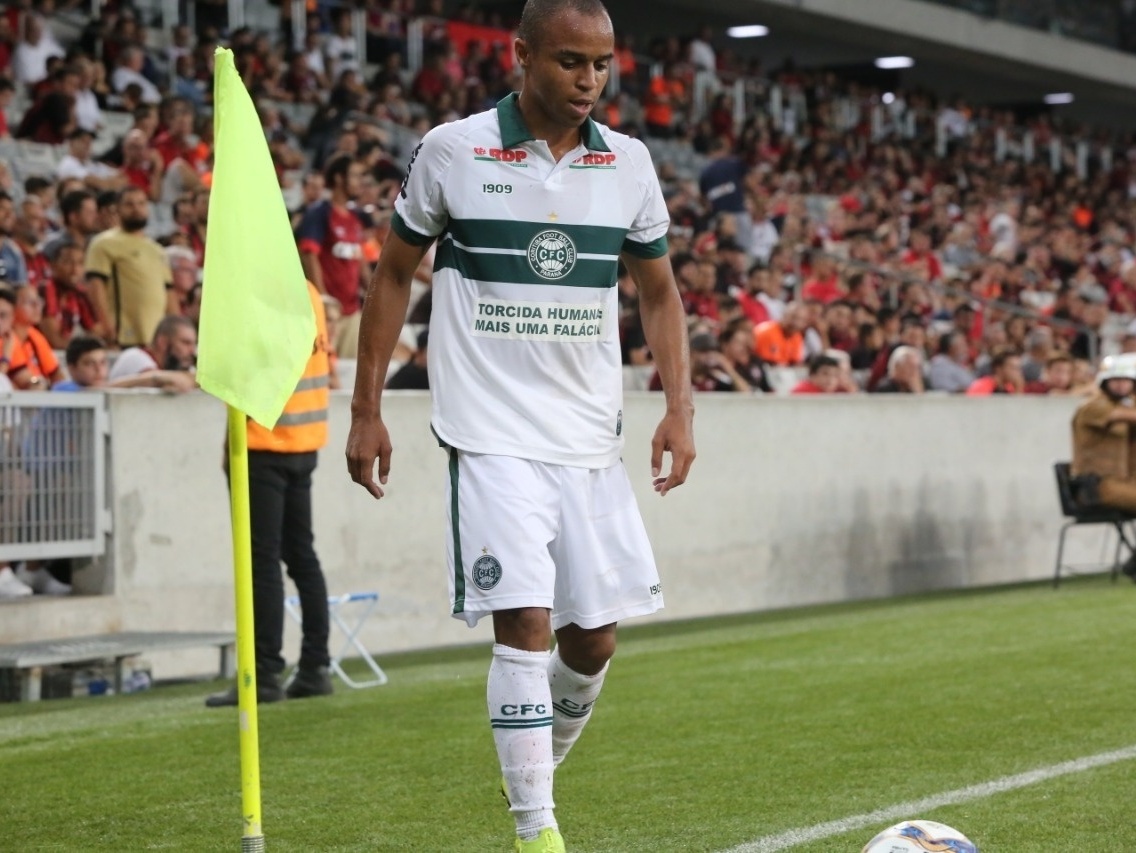 STJD pode liberar torcida do Coritiba para jogo contra o