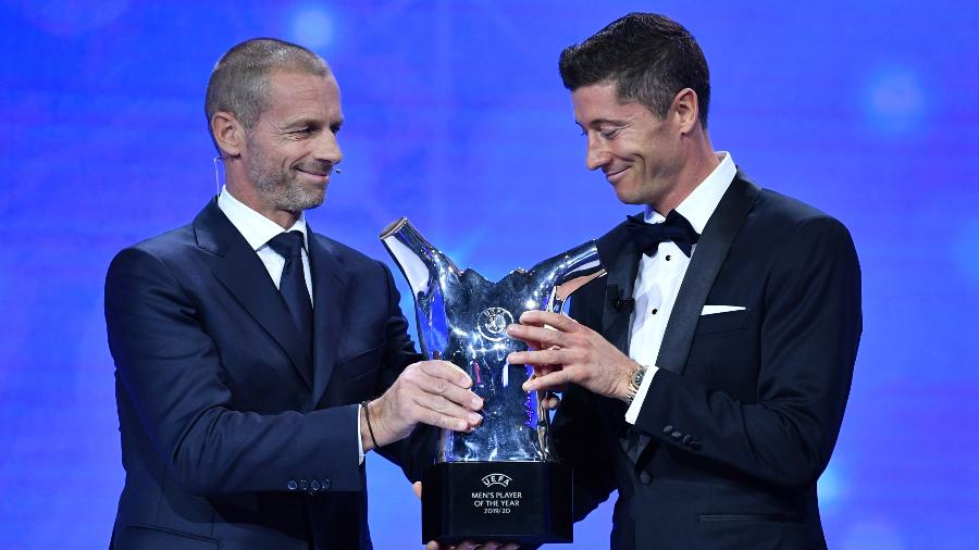 Aleksander Ceferin entregou prêmio de melhor jogador do ano da Europa ao atacante - Harold Cunningham - UEFA/UEFA via Getty Images