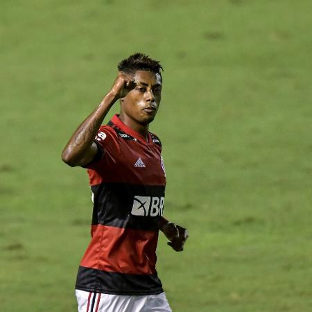 Bruno Henrique comemora gol do Flamengo - Thiago Ribeiro/AGIF