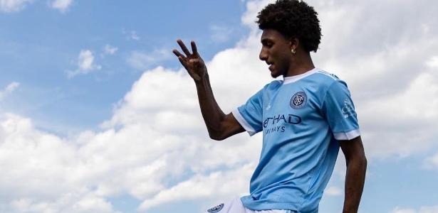 Corinthians perto de contratar Talles Magno para próxima temporada; confira detalhes.