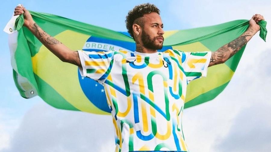 Neymar postou foto com a bandeira do Brasil no Dia da Independência - Reprodução