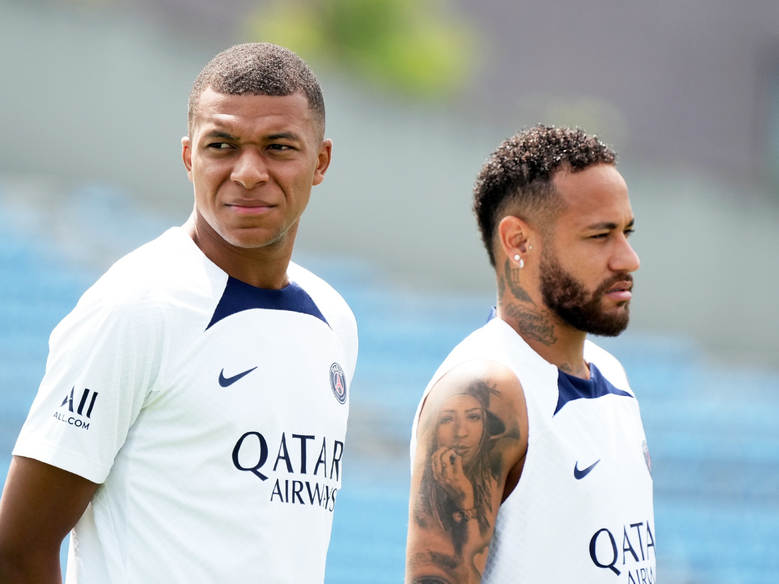 TNT Sports Brasil - EITA PORR@! 😱😬 O pacote legend Neymar + Mbappé tá  saindo por quase 16 MIL REAIS! Já ganhou alguma aí, torcedor? 👀👀