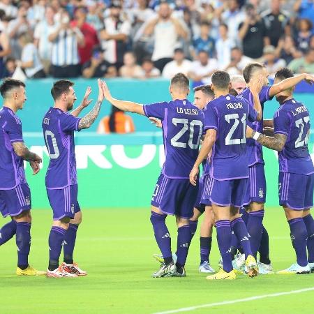 Seleção argentina comemora gol contra Honduras - Twitter AFA