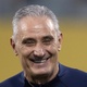 Trabalho no Brasil é impasse para acerto e Flamengo admite esperar Tite