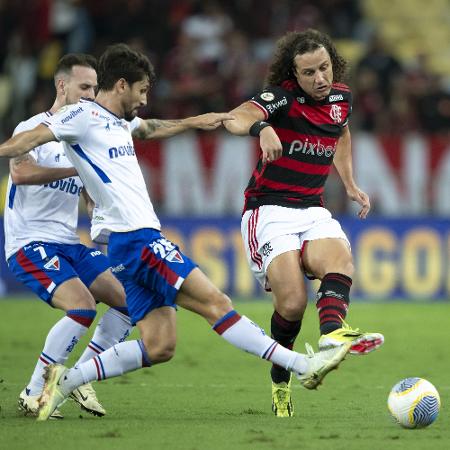 David Luiz entra em dividida na partida entre Flamengo e Fortaleza pela 16ª rodada do Brasileirão