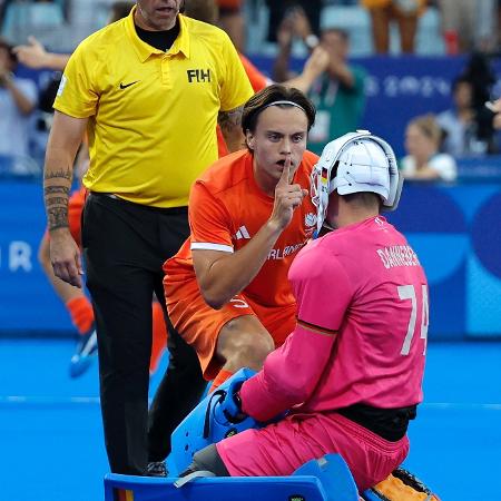 holandês Duco Telgenkamp provoca goleiro alemão holandês Duco Telgenkamp provoca goleiro alemão