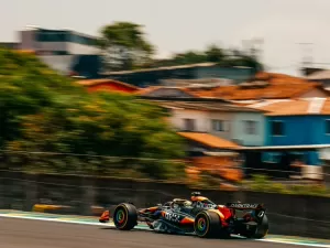 Norris lidera único treino livre e torcida sofre para entrar em Interlagos