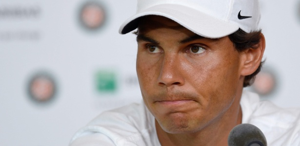 Rafael Nadal na entrevista coletiva na qual anunciou desistência de Roland Garros - AFP PHOTO / MIGUEL MEDINA