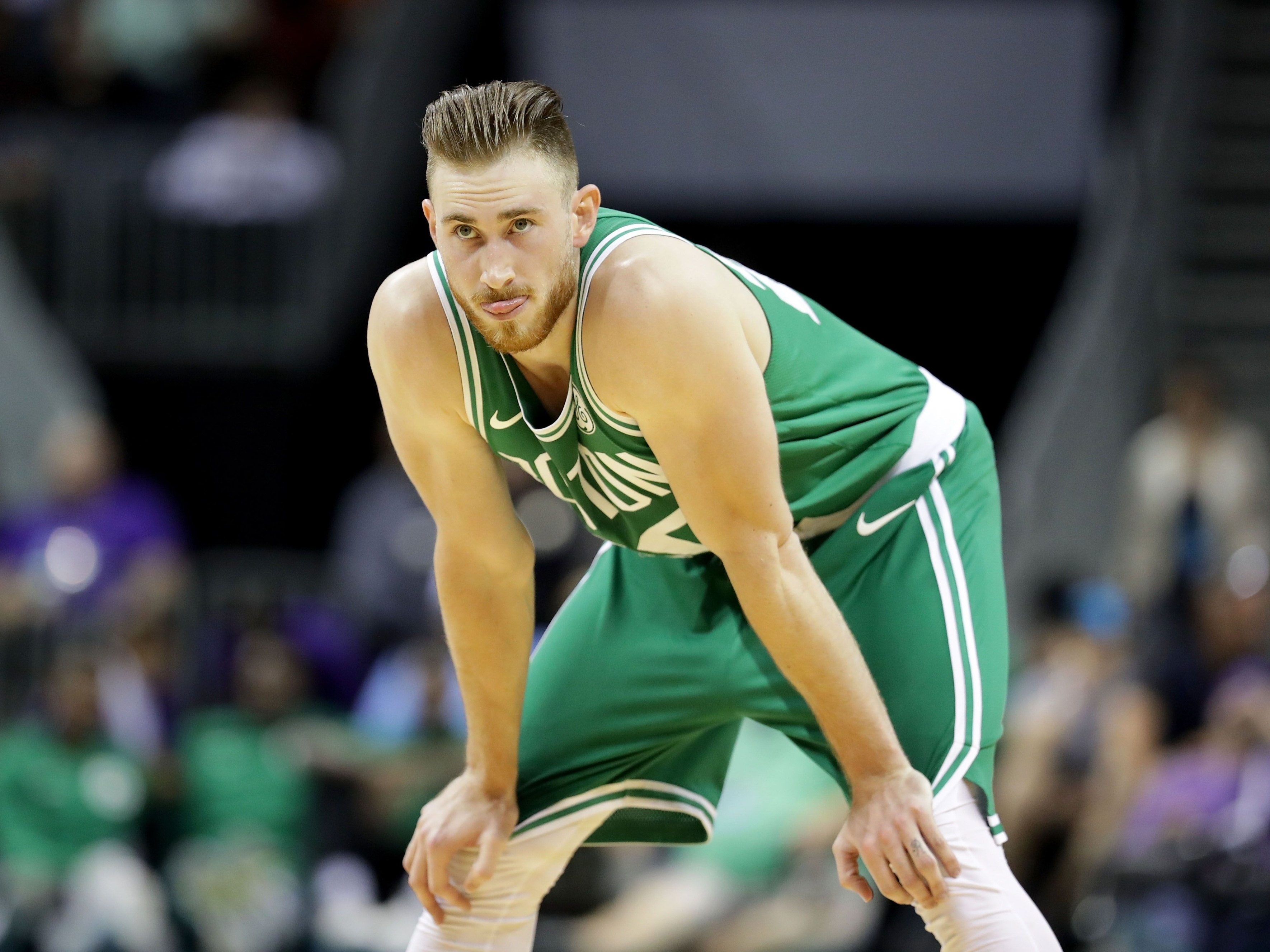 Lesão no dedo afasta Gordon Hayward das quadras