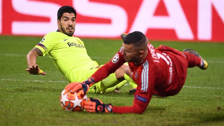 Suárez perde gol - Franck Fife/AFP - Franck Fife/AFP