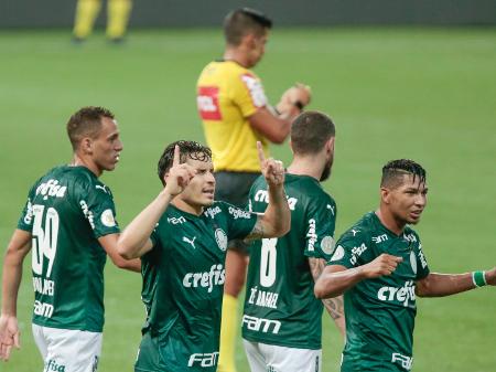 Palmeiras Em Duas Finais Verdao Chega Leve Para Derbi Apos 2 Anos