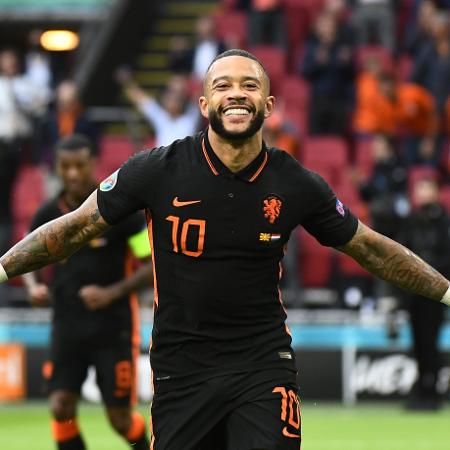 Memphis Depay comemora gol da Holanda contra a Macedônia do Norte - REUTERS/Piroschka Van De Wouw