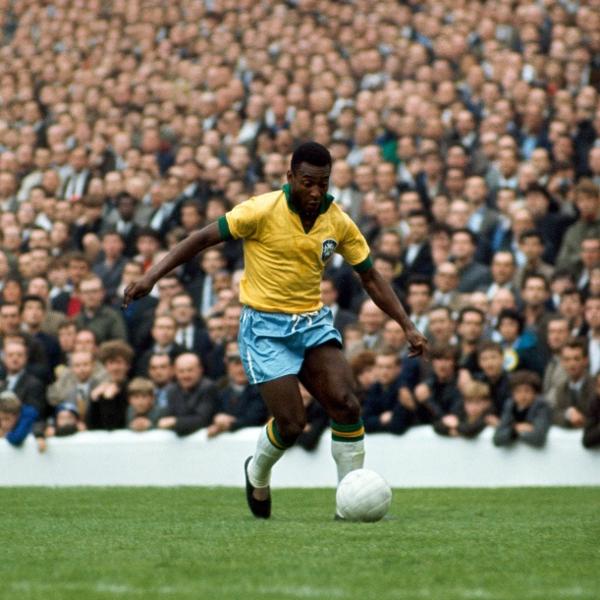 Vídeo: jogadas de Pelé que já foram copiadas por outros craques do