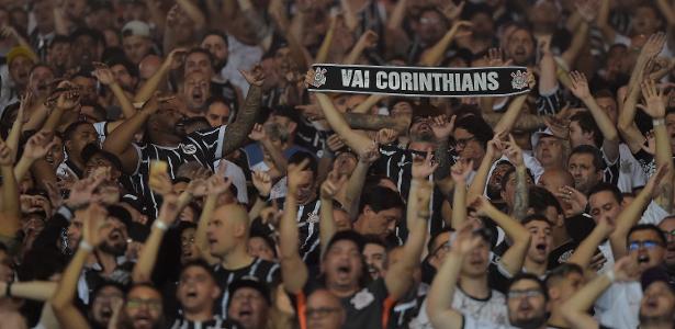 União Flarinthians? Corintianos se unem com rubro-negros contra o Palmeiras  na final da Libertadores