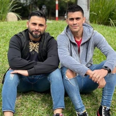 Os irmãos Maxi e Emanuel Biancucchi, primos de Lionel Messi - Reprodução/Instagram @emabiancucchi