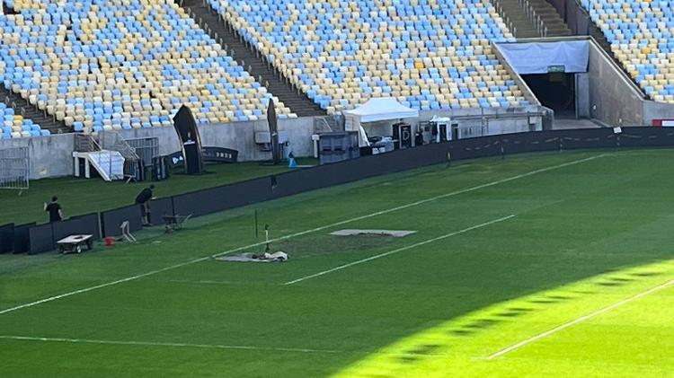 Pequena área do lado do Setor Norte do Maracanã ainda bastante afetada: ponto crítico do gramado