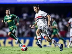 Pablo Maia diz que árbitro alegou não poder expulsar meia do Palmeiras