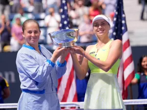 Campeã de duplas precisou adiar casamento no meio do US Open