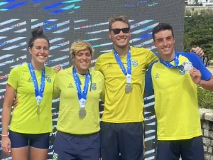 Revezamento do Brasil ganha 1ª medalha em Copas do Mundo de Águas Abertas