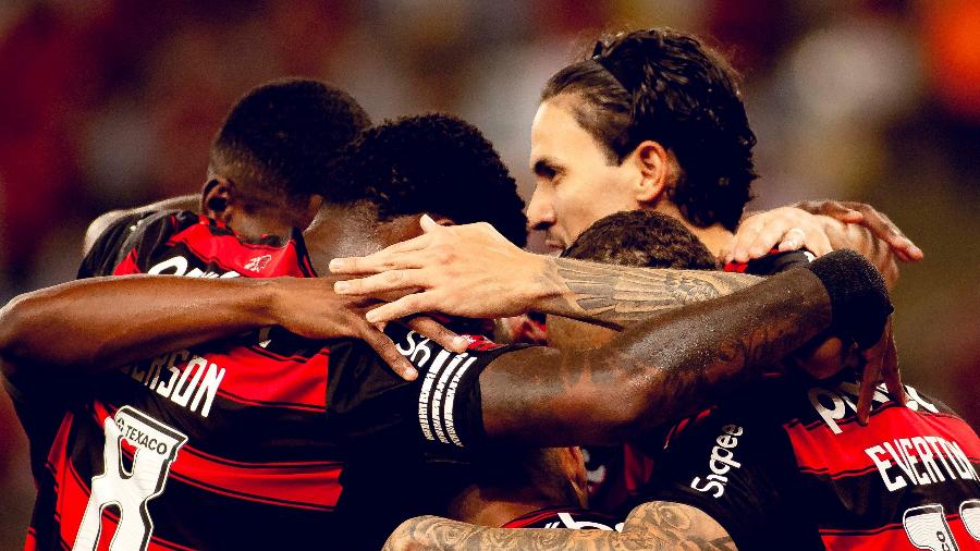 Jogadores do Flamengo comemoram gol no Maracanã - Adriano Fontes / Flamengo