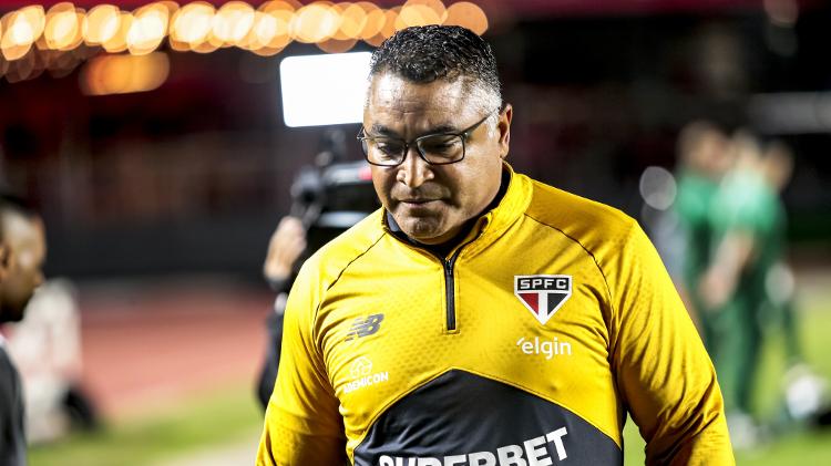 Jornalista critica vaias a Roger Machado e vê jogadores como culpados por placar magro
