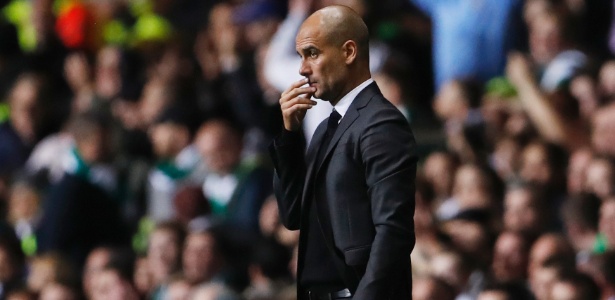 Guardiola tentará manter o City na liderança do Campeonato Inglês - Reuters / Lee Smith