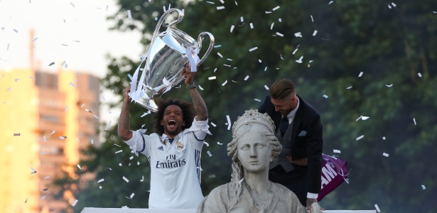 Resultado de imagem para Real Madrid comemora festa Bernabeu 12ª Champions League